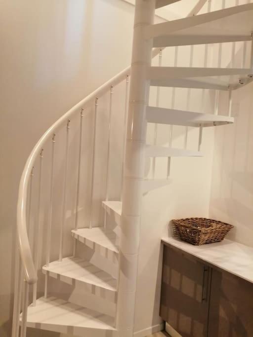 Duplex Situe Dans Le Centre De St Valery En Caux *